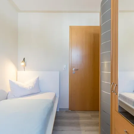 Haus Ostseeallee 18, 